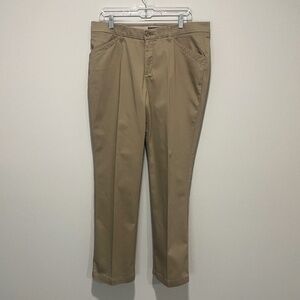 Lee Regular Fit, Mid-rise, Straight Leg, size 14 Medium, Brown khaki